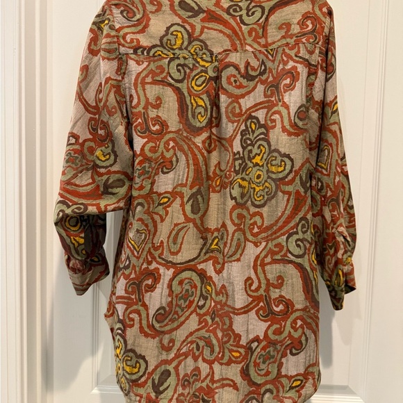 Art and Soul Boho Button-Up Blouse. Medium - Picture 2 of 7